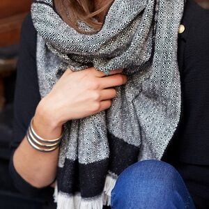 NWT Sezane Octobre Black and White Aspen Unisex Scarf/Leo Scarf - Made in Italy